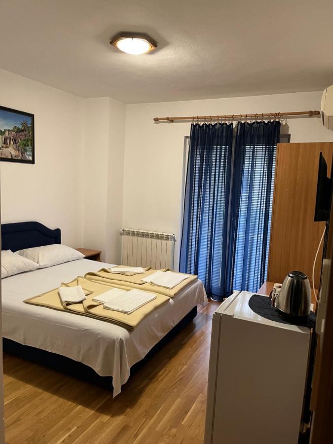 Apartmani Goran I Jelena Zec Budva Buitenkant foto