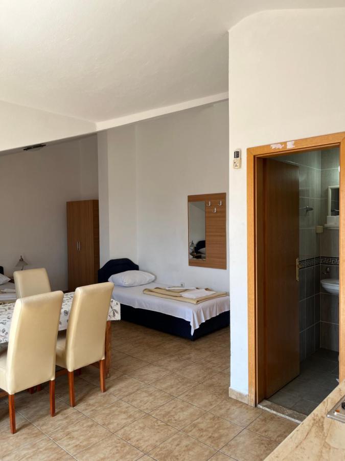 Apartmani Goran I Jelena Zec Budva Buitenkant foto