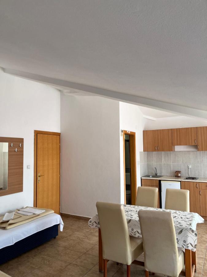 Apartmani Goran I Jelena Zec Budva Buitenkant foto