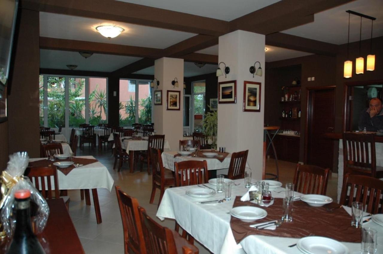 Apartmani Goran I Jelena Zec Budva Buitenkant foto