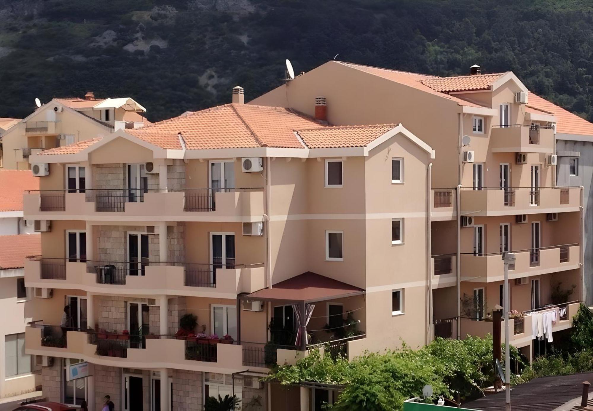 Apartmani Goran I Jelena Zec Budva Buitenkant foto